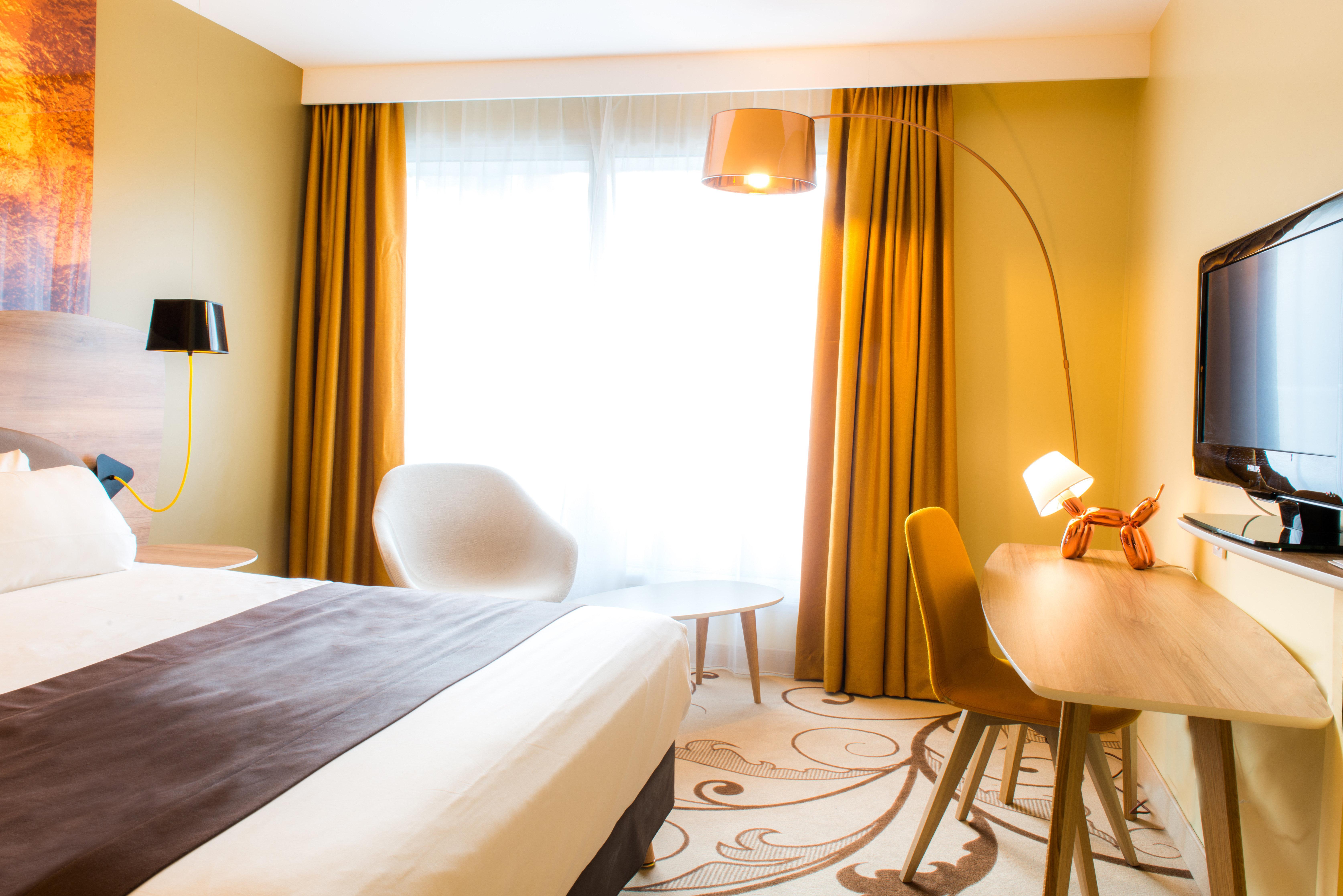 Holiday Inn Reims Centre By Ihg Buitenkant foto